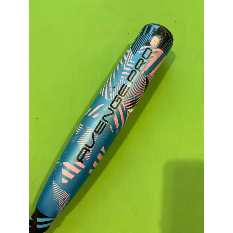 2024 AXE Avenge Pro Hybrid Bat USSSA Certified (-10) Hybrid 22 oz 30"