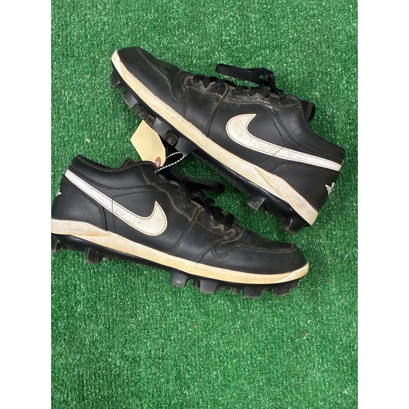 Men's Size M 11.0 Adult Jordan Footwear Molded Cleats (Used)