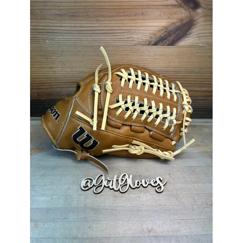 Wilson A2000 11.75 D33