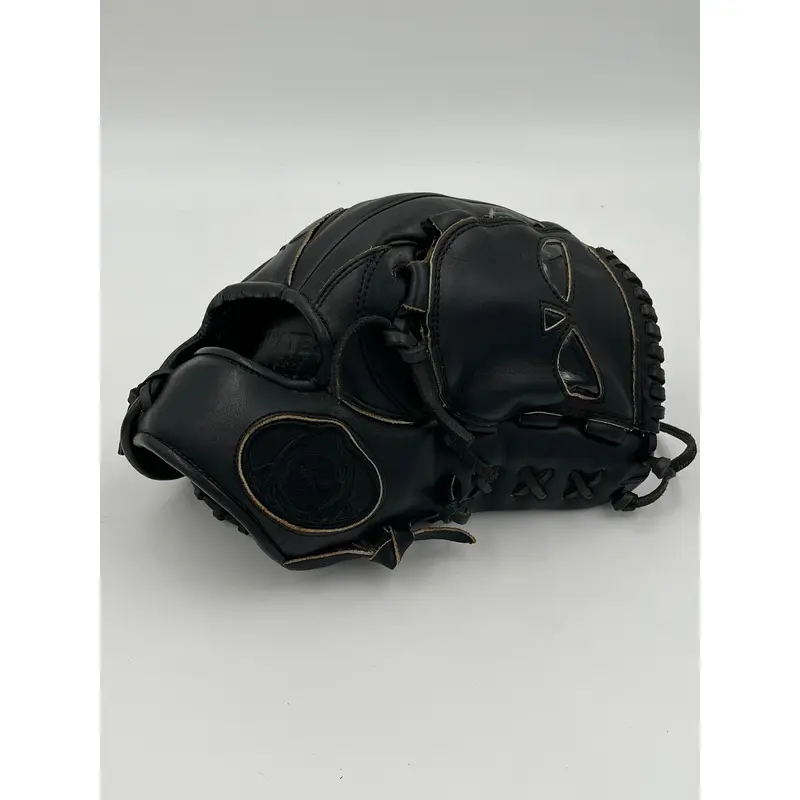 The Shado 5 Stealth closed web 12 pitchers infield baseball glove