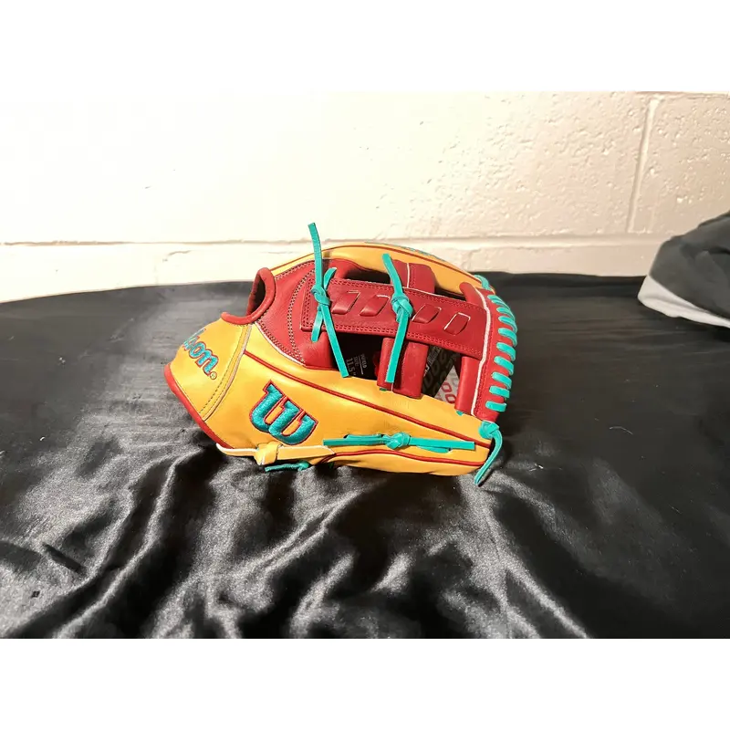 Infield 11.5" (New) A2000 Baseball Glove