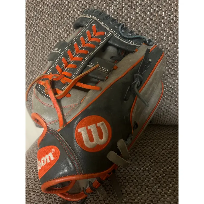 Wilson A2000 RH Infield Baseball Glove 11.75" (Used)