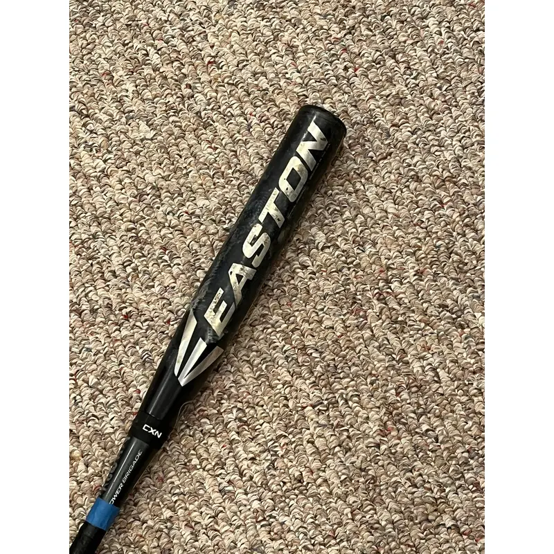 Easton Mako Alloy Bat (-11) 19 oz 30" (Used)