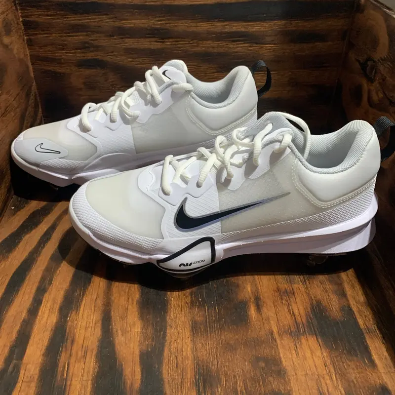Nike Force Zoom Trout 9 Pro Baseball Cleats Platinum White FB2907-102 Men Size 7