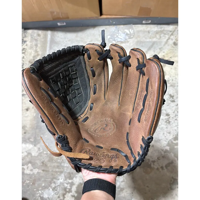 Brown Rawlings Premium Series RH Outfield Baseball Glove 12.5" (Used)