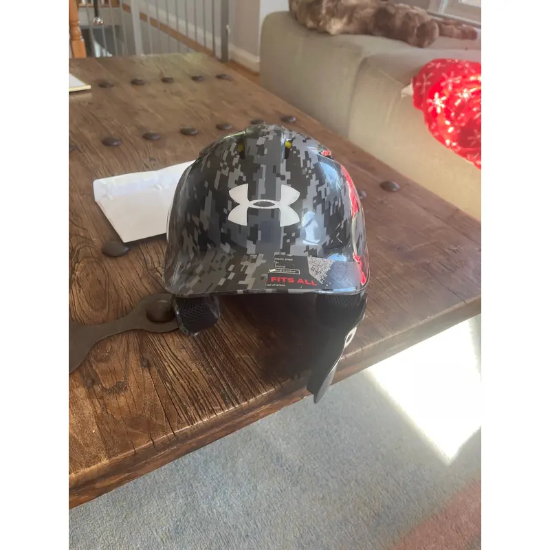 7 1/2 Under Armour UABH2-100 Batting Helmet (Used)