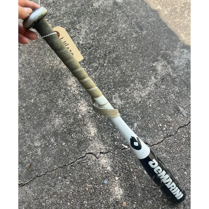 Used USSSA Certified 2012 DeMarini Voodoo Tee Ball Bat -11, 26", 15 Oz. ES-2