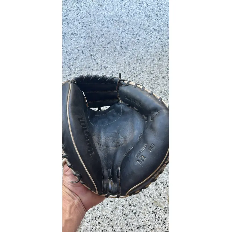 Catcher's RH Wilson A2000 M1 Baseball Glove 33.5" (Used)