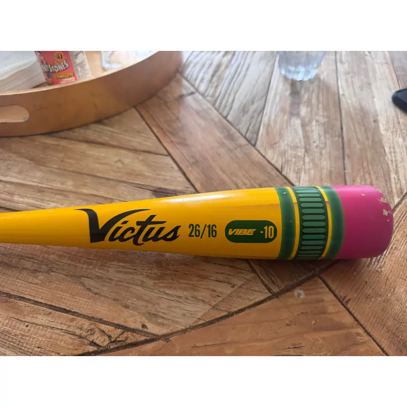 Victus USABat Certified Bat (-10) 16 oz 26" (Used)