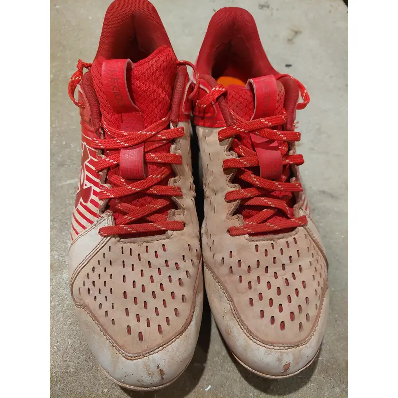 Red/White Used UA Men's Size 9.0  Molded Cleats Under Armour Low Top