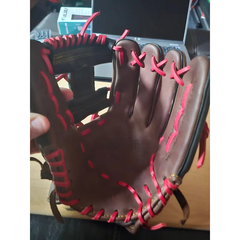 Easton RH Flagship Baseball Glove 11.5" (New)