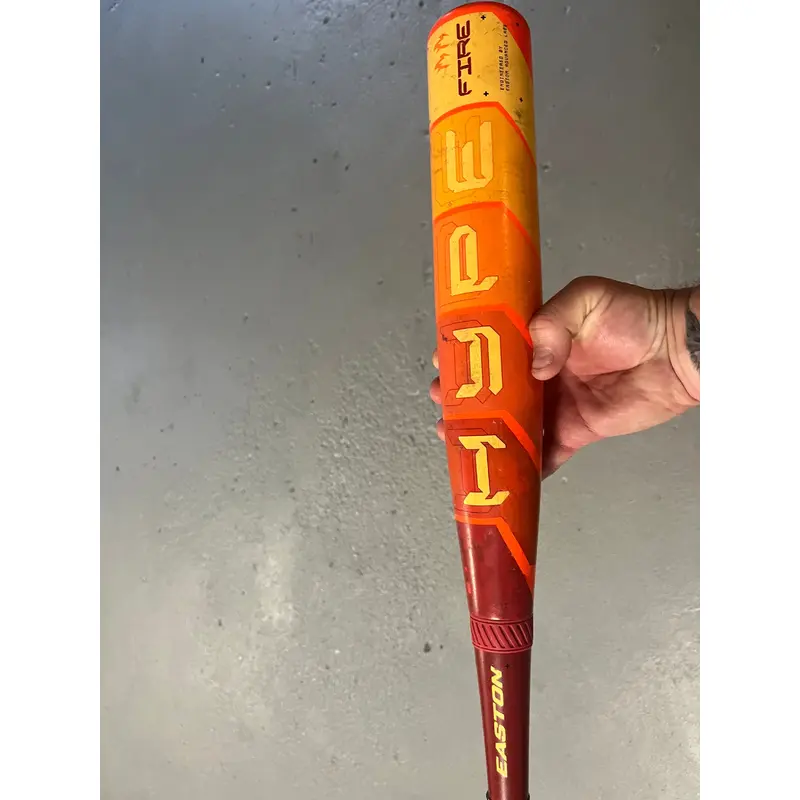 2025 Easton Hype Fire Composite USSSA Certified Bat (-8) 22 oz 30" (Used)