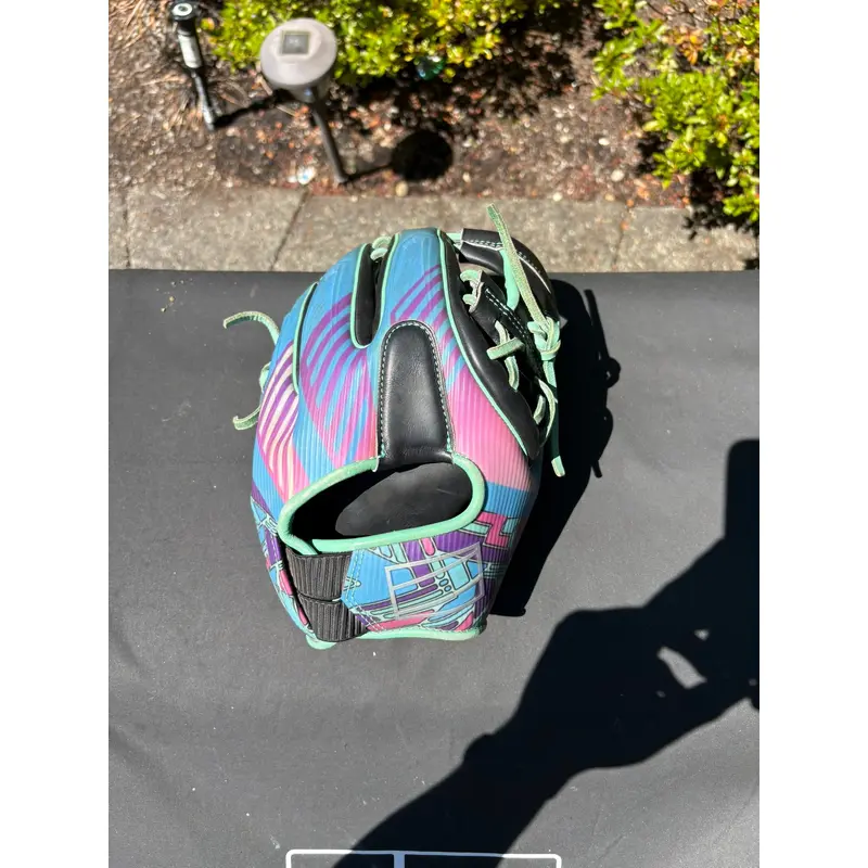 Limited Edition Rawlings Infield REV1X