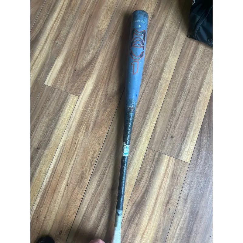 Easton MAV1 Alloy Bat (-3) 31 oz 34" (Used)