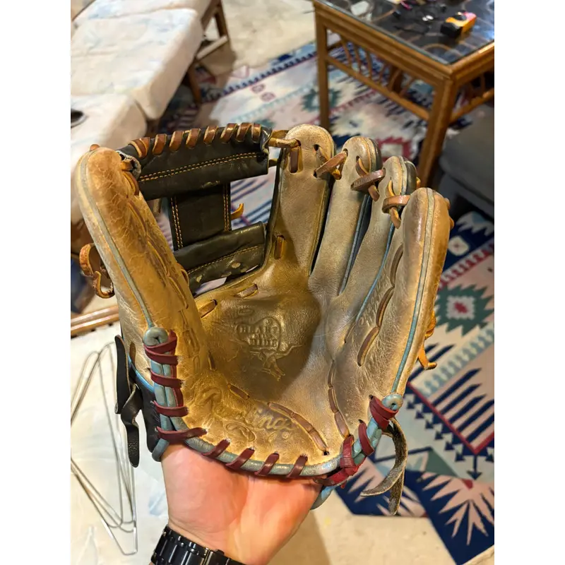 2022 Rawlings Heart of the Hide RH Infield Baseball Glove 11.5" (Used)