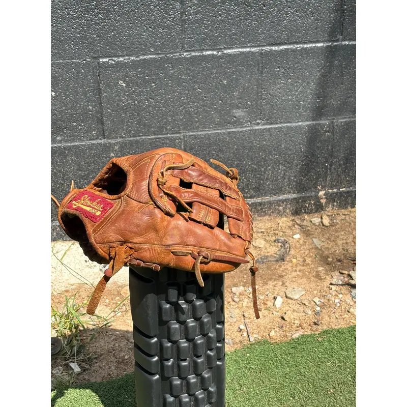 Shoeless Joe Baseball Glove 11.5