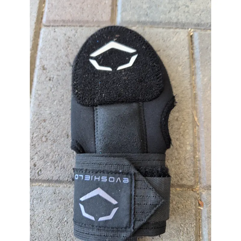 Black Junior EvoShield Sliding Mitt (Used)