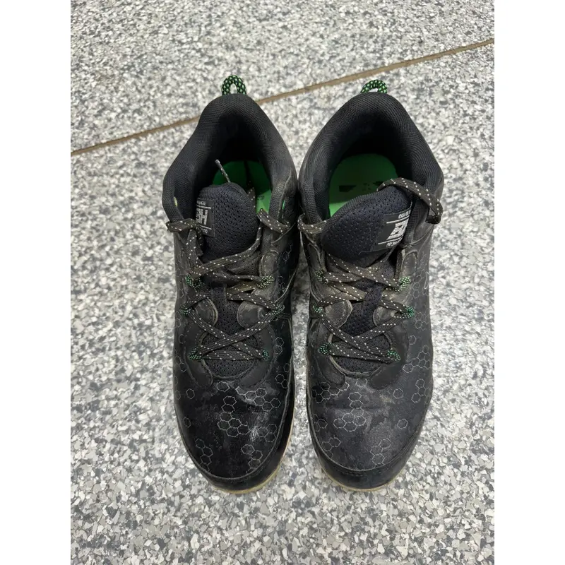 Black Men's Size M 7.5 (W 8.5) Under Armour Harper 8 Molded Cleats (Used)