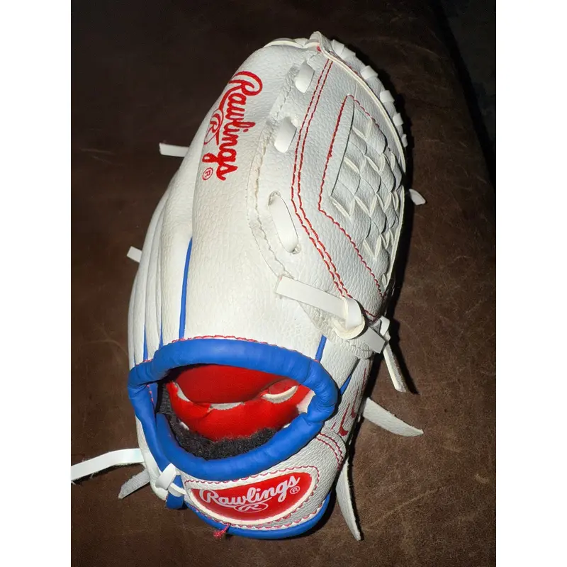 Rawlings RH Baseball Glove  (New)