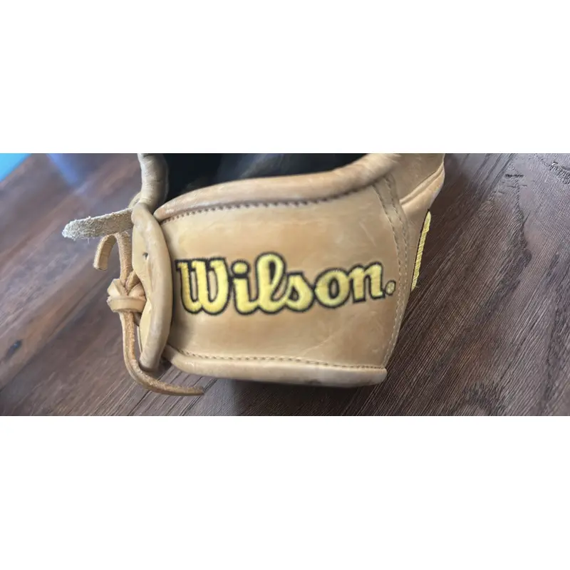 2024 Infield RH Wilson A200 Dp15 Baseball Glove 11.5" (Used)