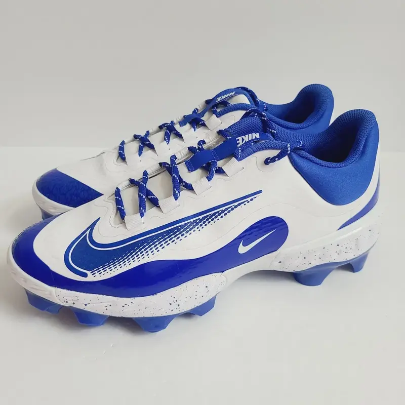 Men's Size M 11.0 (W 12.0) Adult Nike Cleats (New)