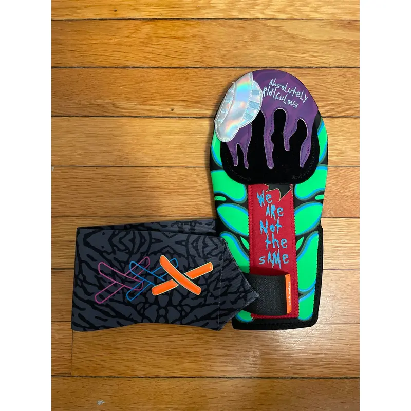 Mystery Box Of One Sliding Mitt