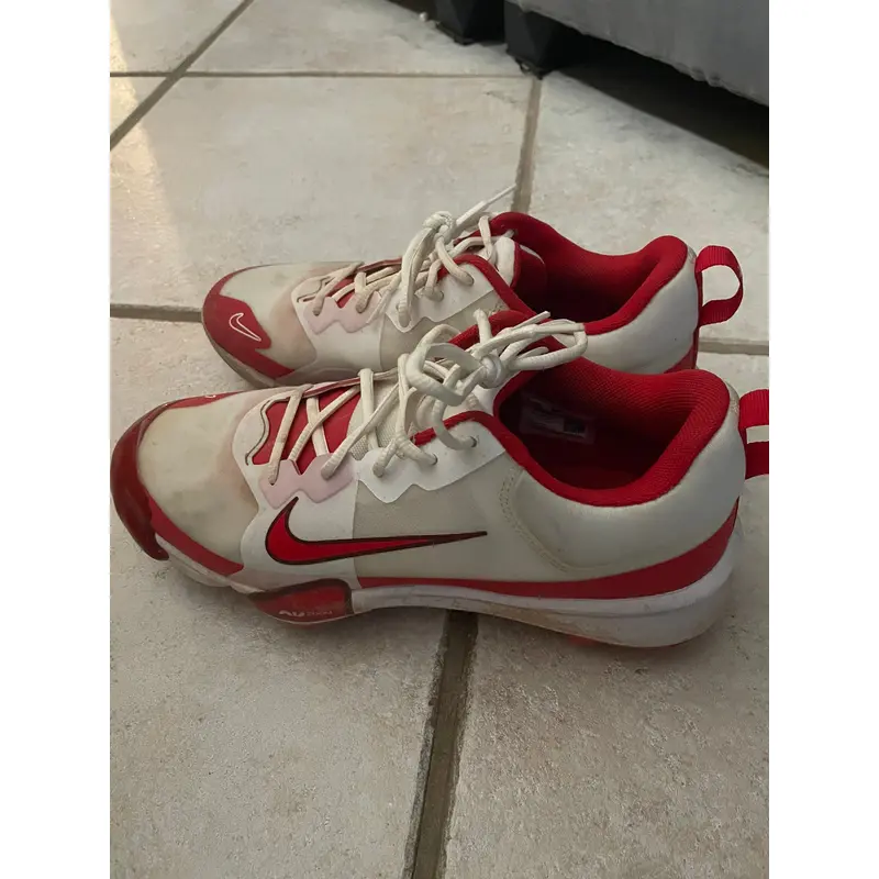 Men's Size M 10.5 (W 11.5) Nike (Used)