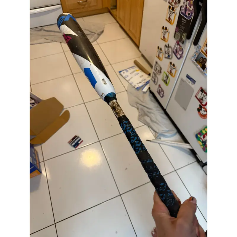 DeMarini Bat (-10) 20 oz 30" (Used)