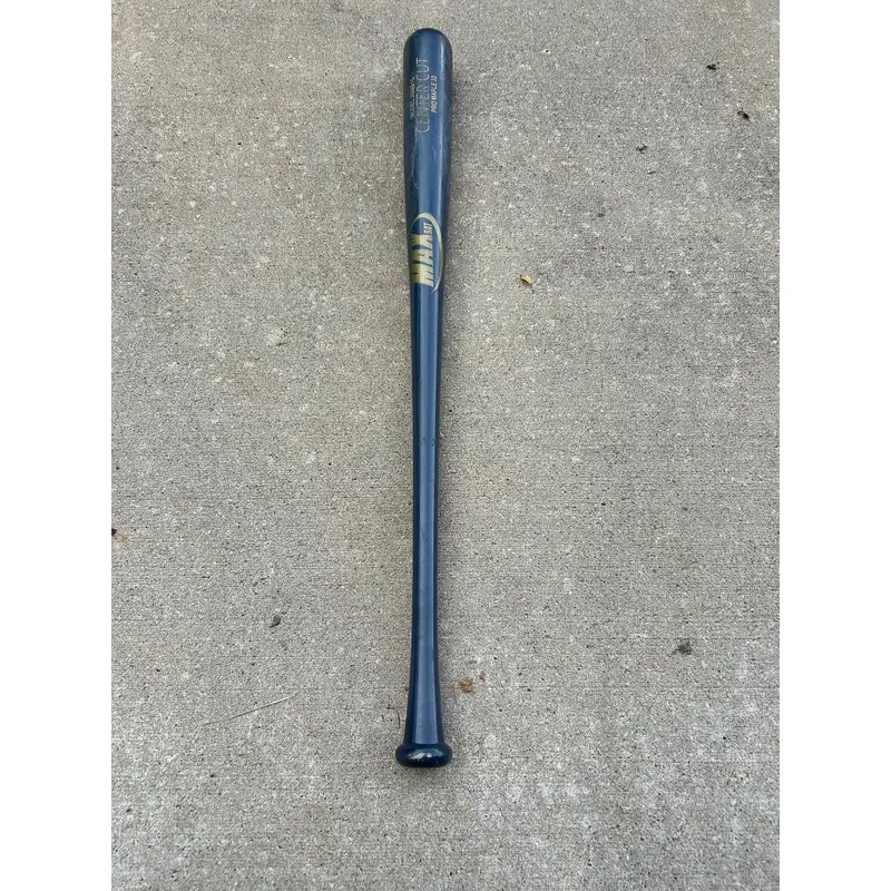 Max Bats Bat (-3) Maple 30 oz 33" (Used)