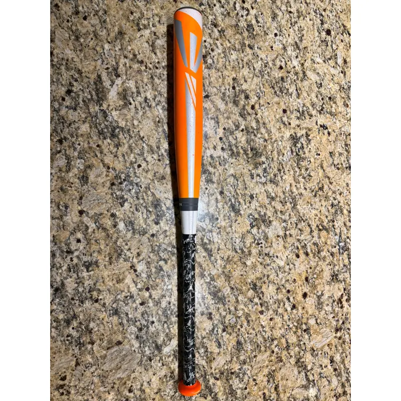 STUNNING!! GENTLY USED & RARE SIZE ORANGE BOMBER BAT!!  Easton Mako 29/18 (-11)
