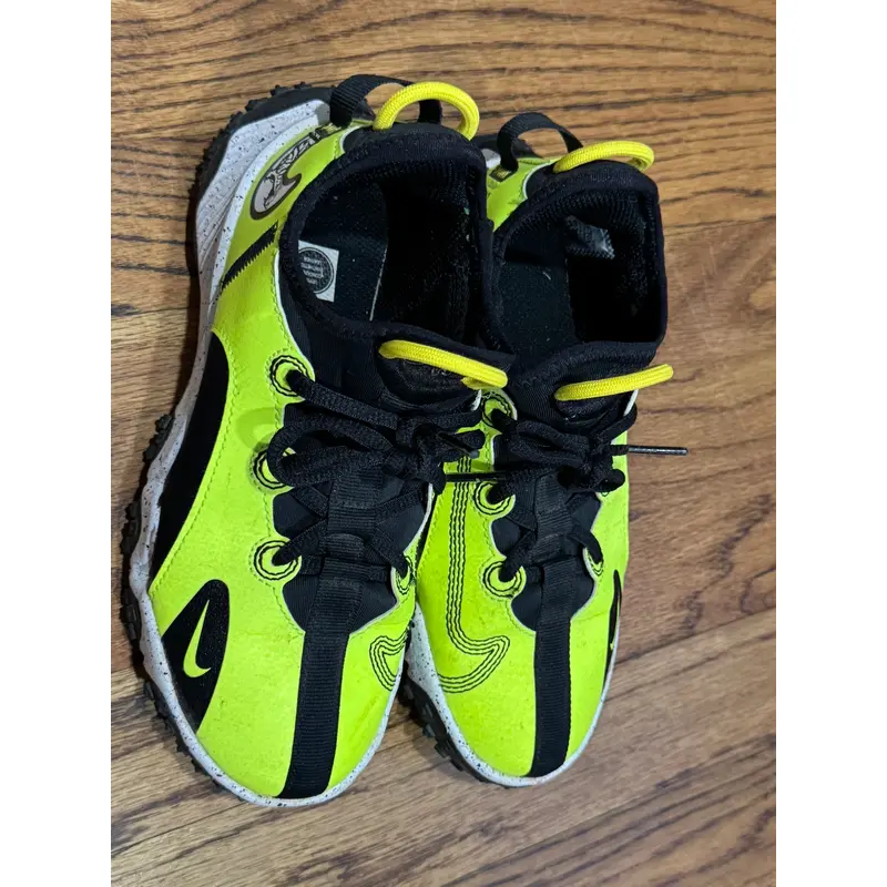 Youth Nike (Used) Future field Turf Shoes