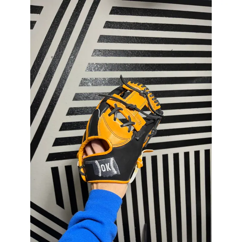 Gloveworks custom 11.25 Oklahoma baseball glove