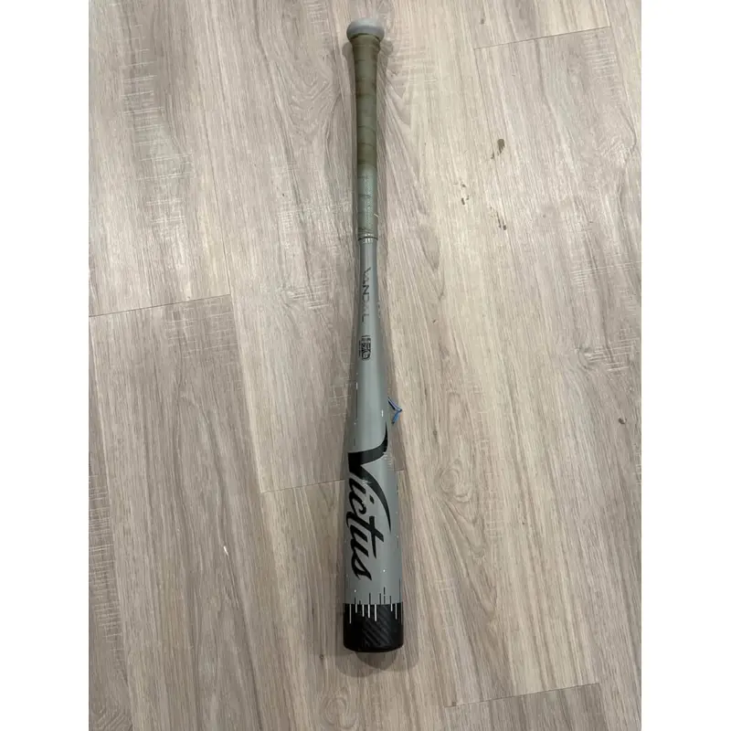Victus Vandal USSSA Certified Bat (-5) 25 oz 30" (Used)