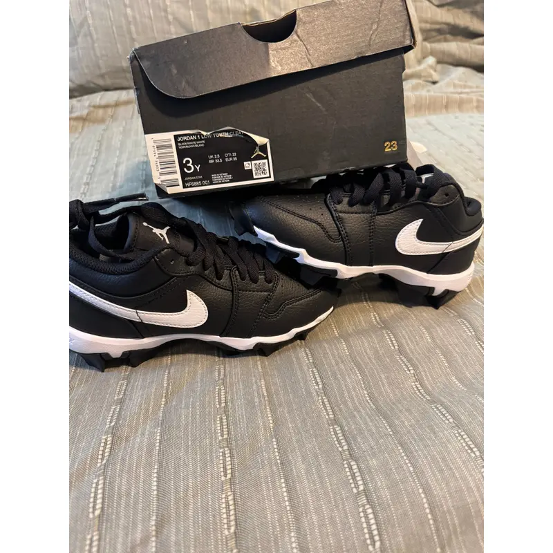Black Kid's Youth  Air Jordan Low Top (New)