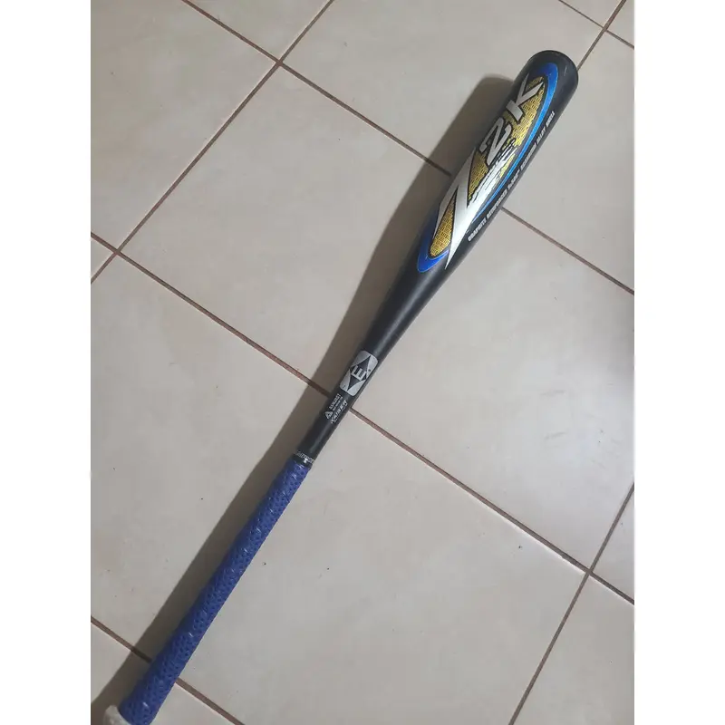 Used Easton Alloy Z2K Bat (-5) 28 oz 33"