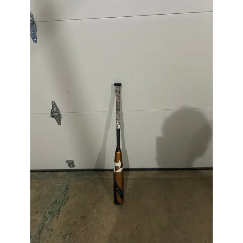 2022 DeMarini Zoa USSSA Certified Bat (-5) Composite 26 oz 31" (Used)