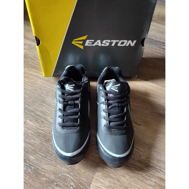 New Kid's Easton High Top Molded Cleats, Size 2