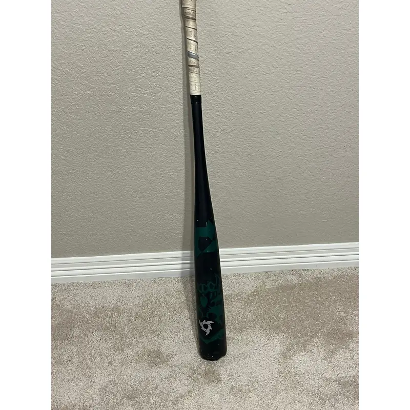 Used 2023 DeMarini BBCOR Certified Alloy 30 oz 33" Voodoo Bat