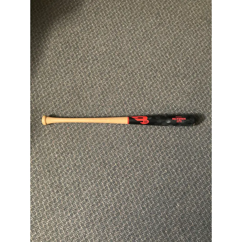 B45 B45 EE1 Pro Select baseball bat Bat (-3) Birch 28 oz 31" (Used)
