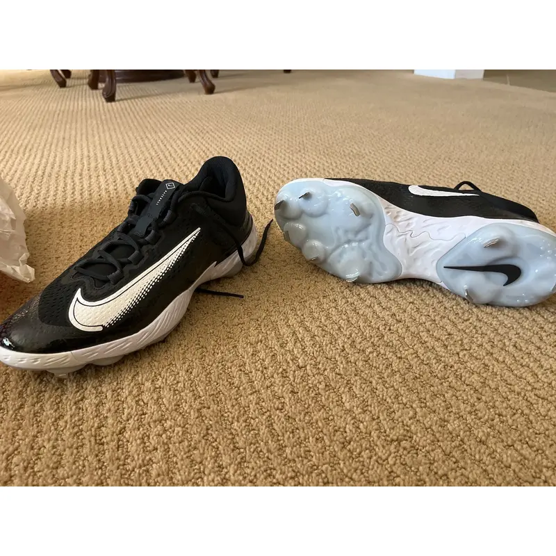 Size 14- Nike Huaranche Elite 4 Low Baseball Cleats