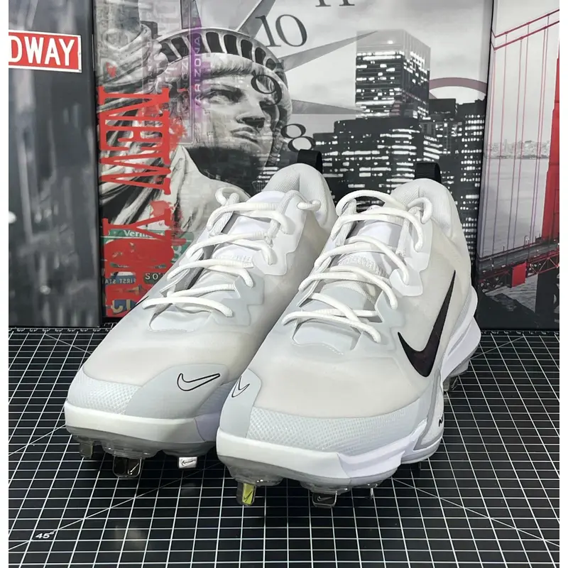 Nike Force Zoom Trout 9 Pro Baseball Cleats White Platinum FB2907-100 Mens Sz 12