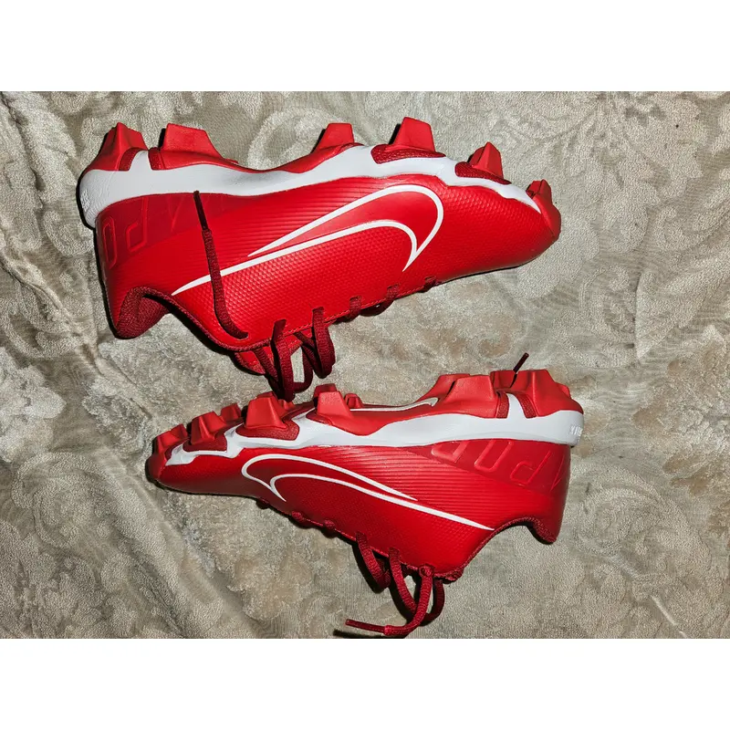 Red New 6y Youth Kid's Nike Low Top Molded Cleats