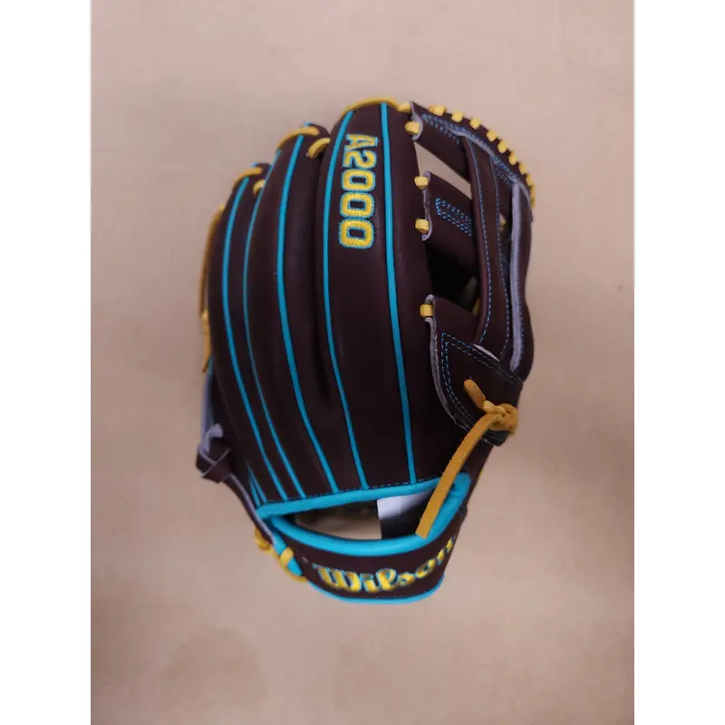 New February 2022 Wilson GOTM Right Hand Throw A2000 Baseball Glove 12"