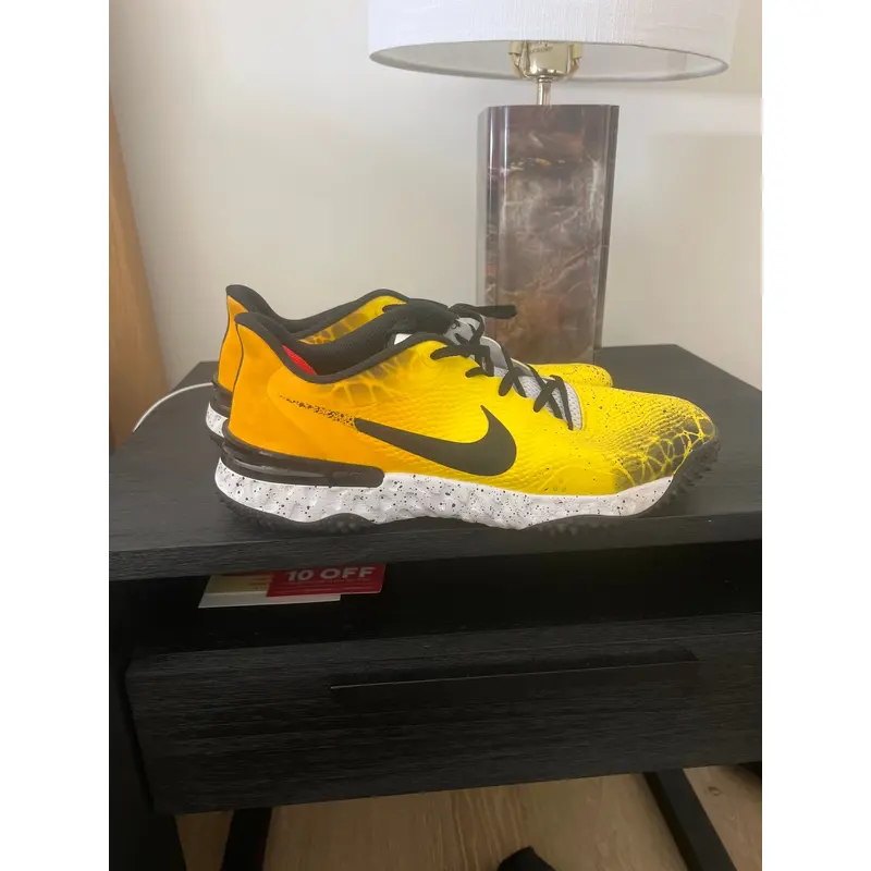 Yellow Used Turf Cleats Low Top Nike alpha huarache elite 3