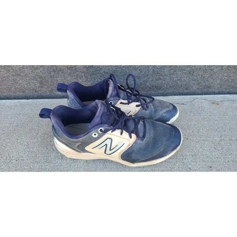 Blue Men's Size M 9.0 (W 10.0) Youth New Balance Low Top (Used)