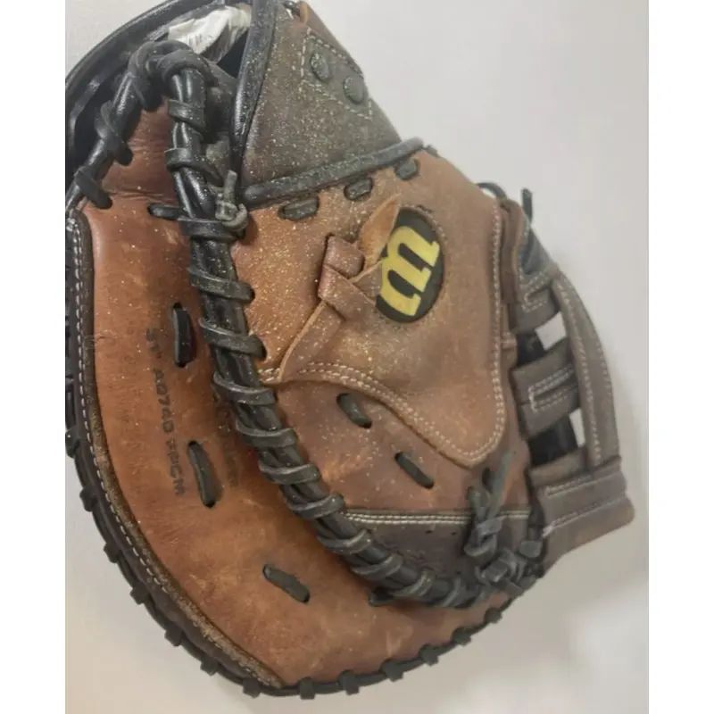 Wilson Left Hand Throw First Base A740 Baseball Glove 13" (Used)