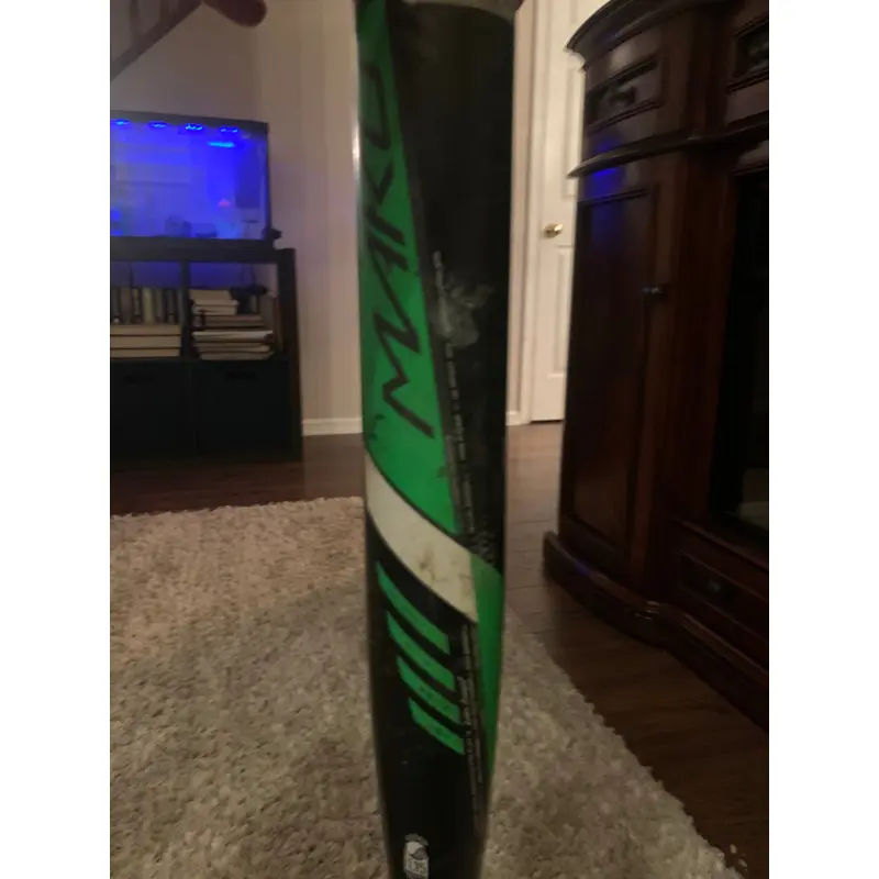 Used USSSA Certified 2014 Easton Composite Mako Bat (-11) 18 oz 29"