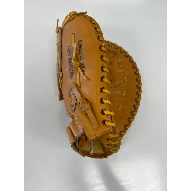 RH Baseball Glove 13" (Used)