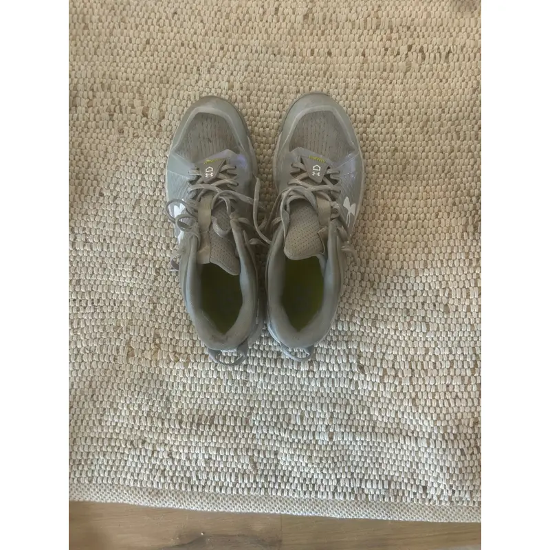 Gray Men's Size M 11.0 (W 12.0) Under Armour Yard Turf Turf Cleats (Used)