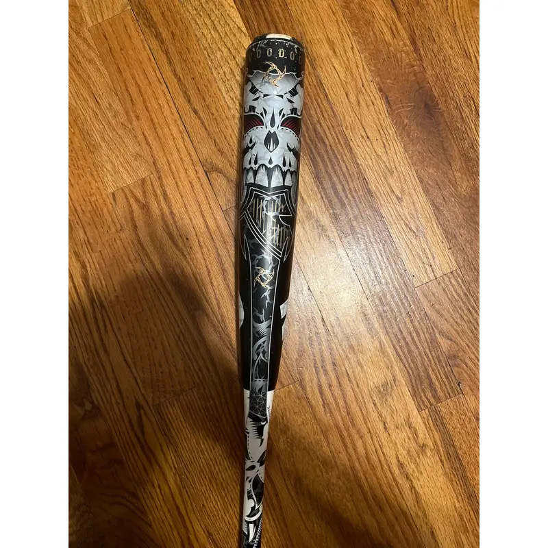 Used DeMarini (-3) 28 oz 31" Voodoo Bat
